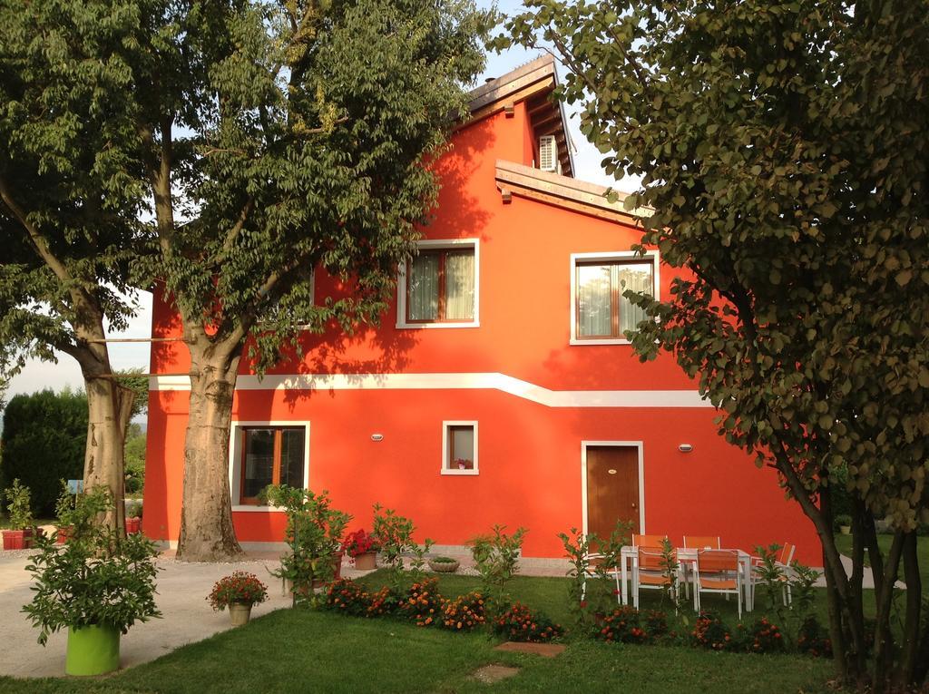 Agriturismo Ca' La Pergola Lugagnano Exterior photo